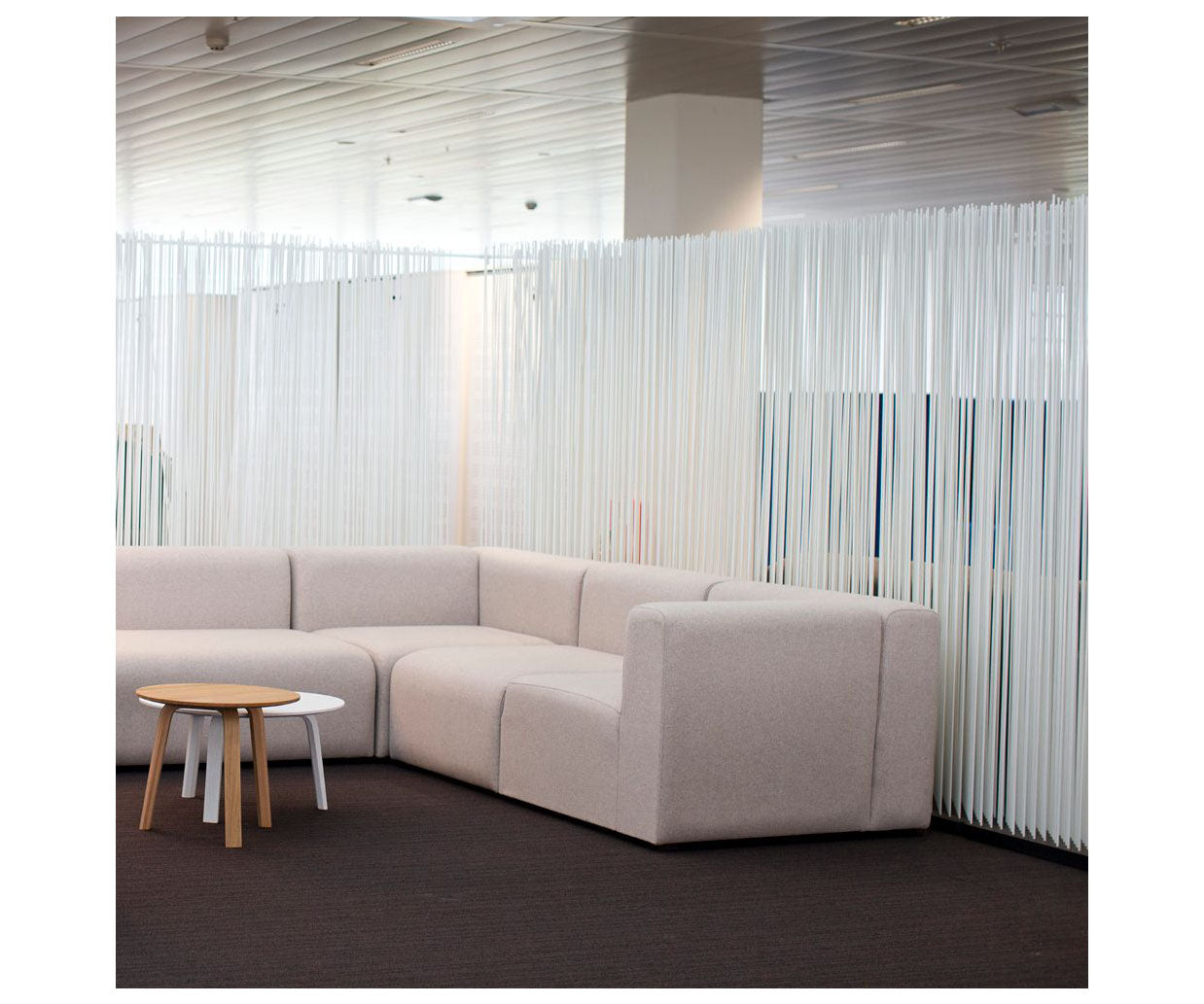 Sticks Wide Curve Space Divider | Extremis