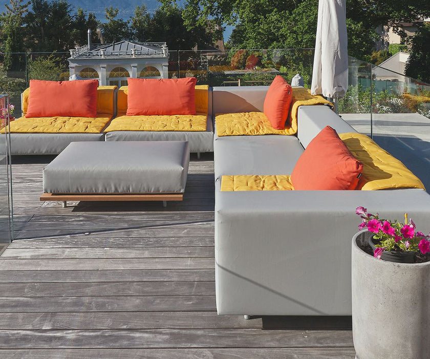 Walrus Majestic Mondo Sofa I Extremis