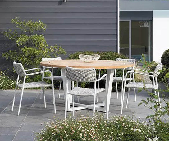 Fuse Round Dining Table | Manutti