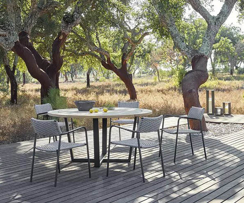 Fuse Round Dining Table | Manutti