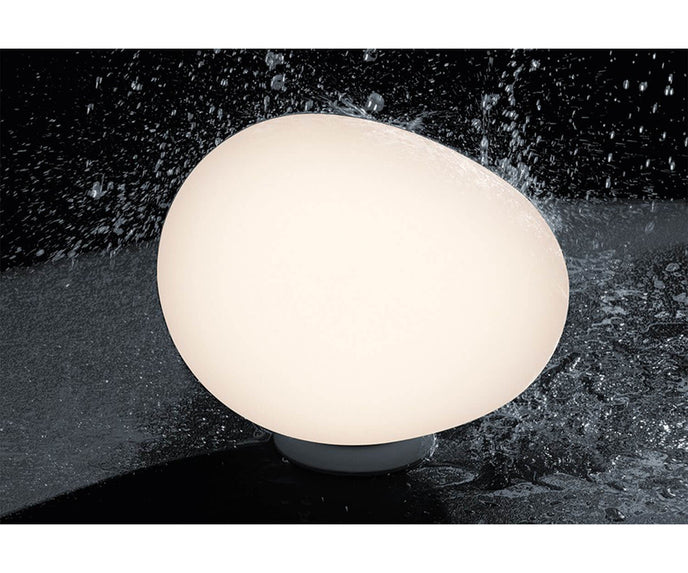 High end Poly Gregg Table Lamp by Foscarini Casa Design