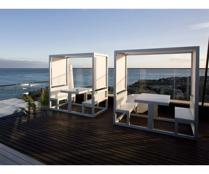 High end Dining Booth by Gandia Blasco Casa Design