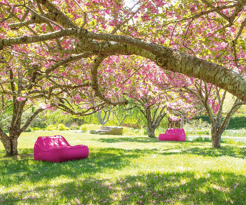 Luxury and Stylish Float Outdoor Lounge Chair by Paola Lenti Ideal for Relaxation Casa Design Group