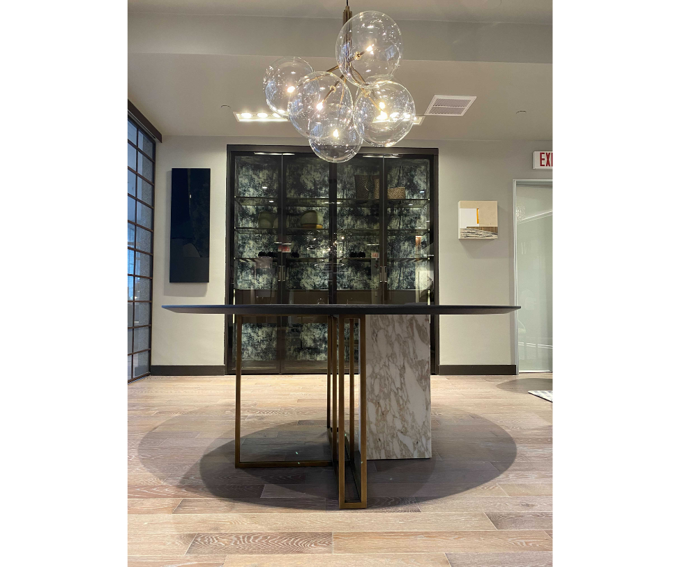 High End Floor Sample Plinto Dining Table by Meridiani Casa Design Group