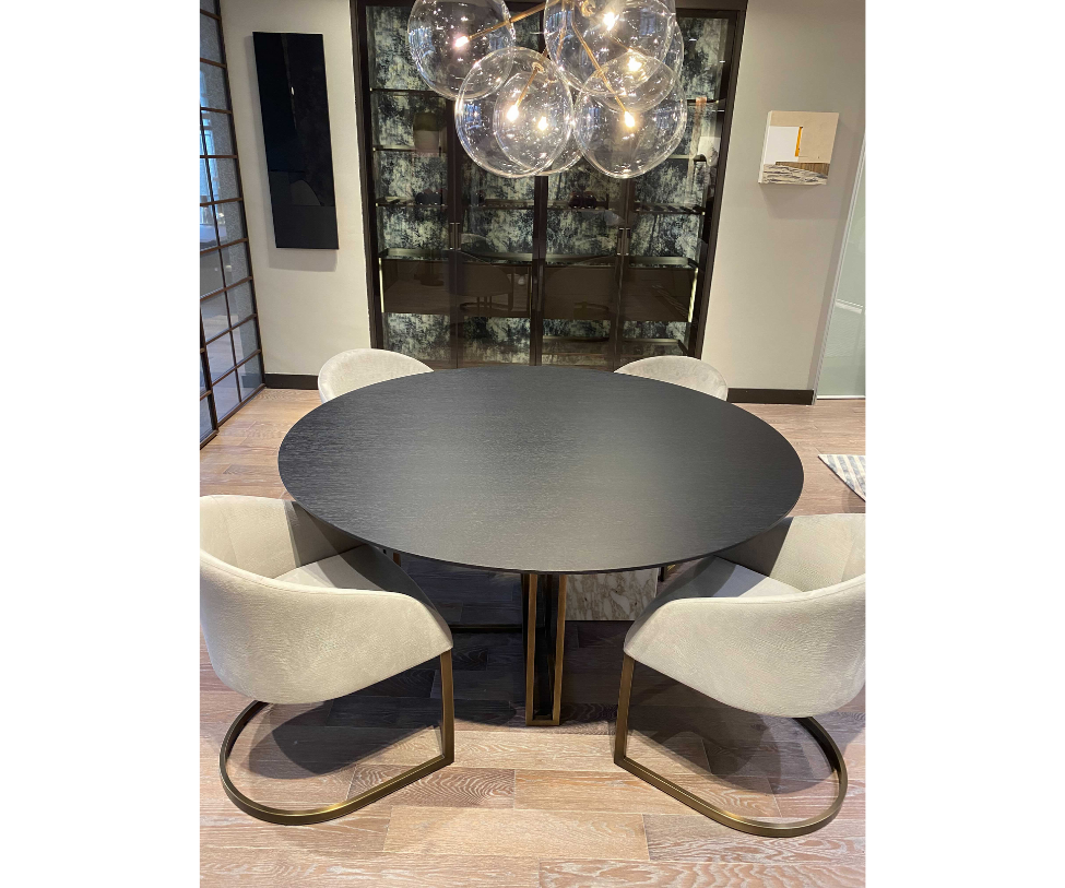 High End Floor Sample Plinto Dining Table by Meridiani Casa Design Group