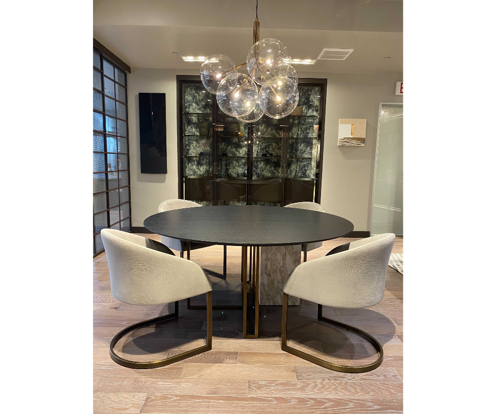 High End Floor Sample Plinto Dining Table by Meridiani Casa Design Group