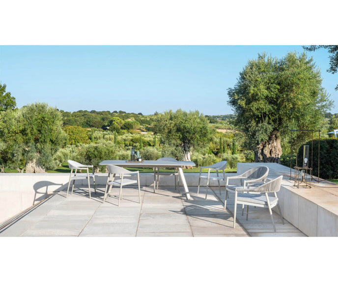High end Kolonaki Dining Table by Varaschin Casa Design