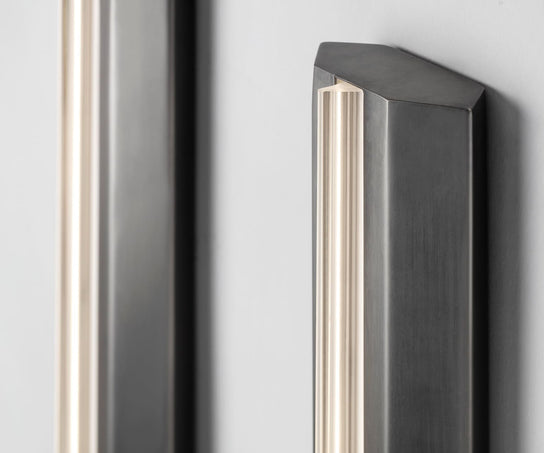 High End Gladio Wall Light by Henge Casa Design Group