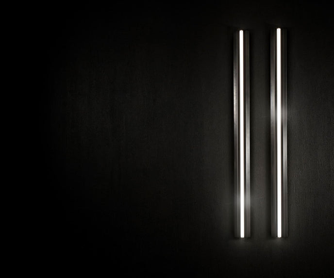 High End Gladio Wall Light by Henge Casa Design Group