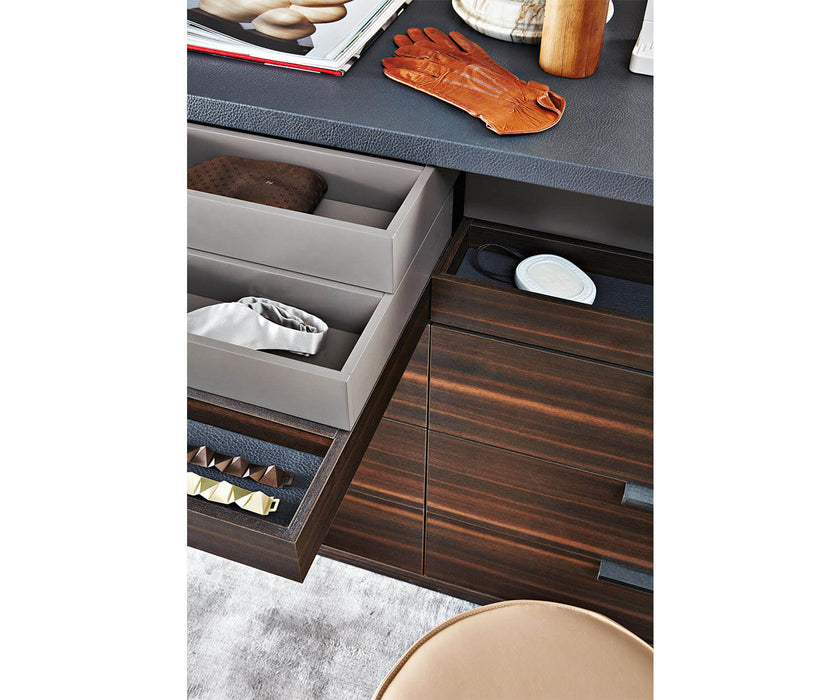 High End Gliss Master Island by Molteni&C Casa Design Group