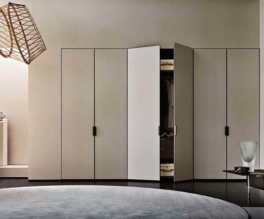 High End Gliss Master-Plaster Closet by Molteni&C Casa Design Group