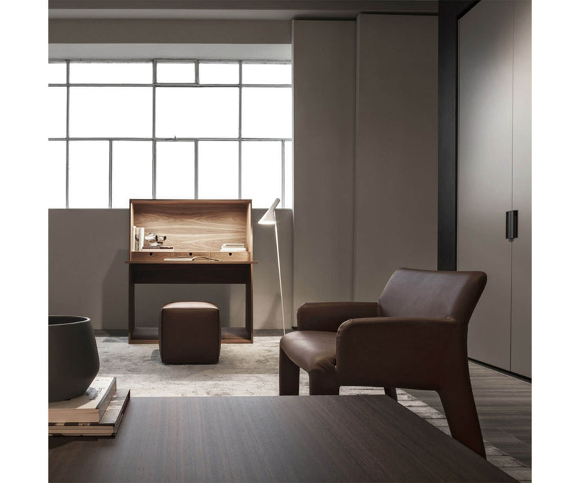 High End Glove-Up Armchair by Molteni&C Casa Design Group