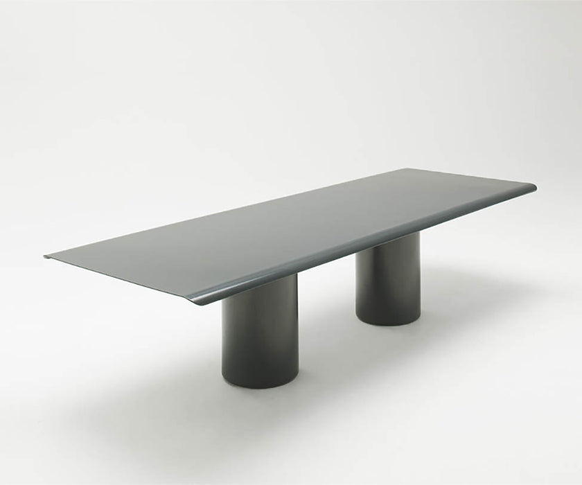 Gon Outdoor Dining Table by Paola Lenti - Elegant Stainless Steel Design for Any Spaces | Casa Design Group