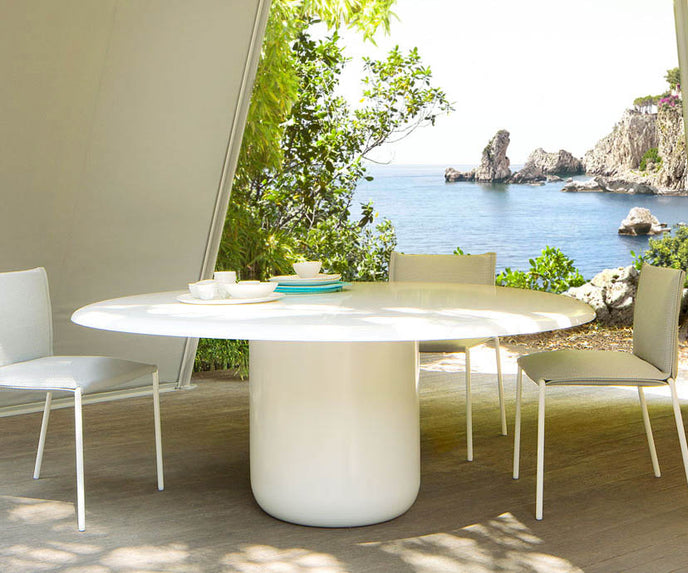 Gon Outdoor Dining Table by Paola Lenti - Elegant Stainless Steel Design for Any Spaces | Casa Design Group