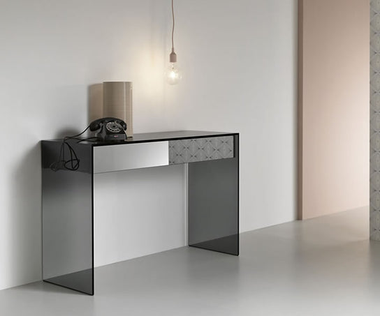 Gotham Desk Tonelli