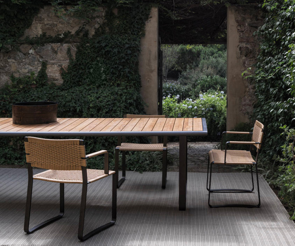 Green Point Outdoor Chair | Molteni&C Furniture | Casa Design Group
