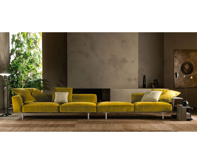 High End Gregor Sofa by Molteni&C Casa Design Group