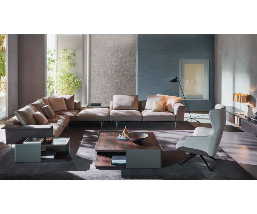 High End Gregor Sofa by Molteni&C Casa Design Group