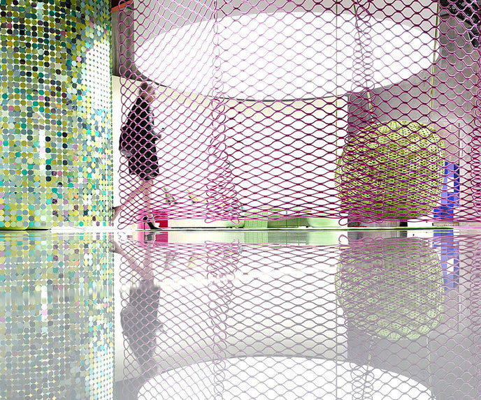 Stylish Grisella Outdoor Backdrops by Paola Lenti Casa Design Group