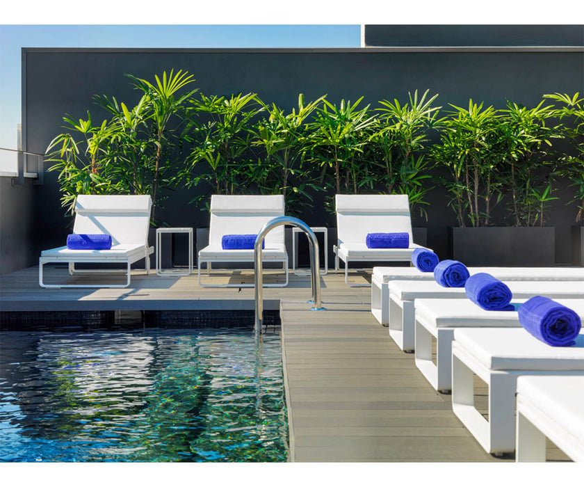 High end Flat Chaise Lounge by Gandia Blasco Casa Design