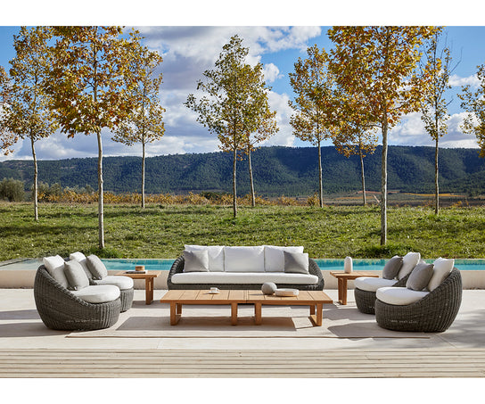 High End Heritage Curved 3 Seater Sofa by Point 1920 Casa Design Group0