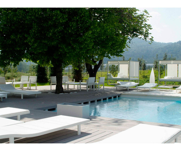 High end Raised Reclining Daybed by Gandia Blasco Casa Design