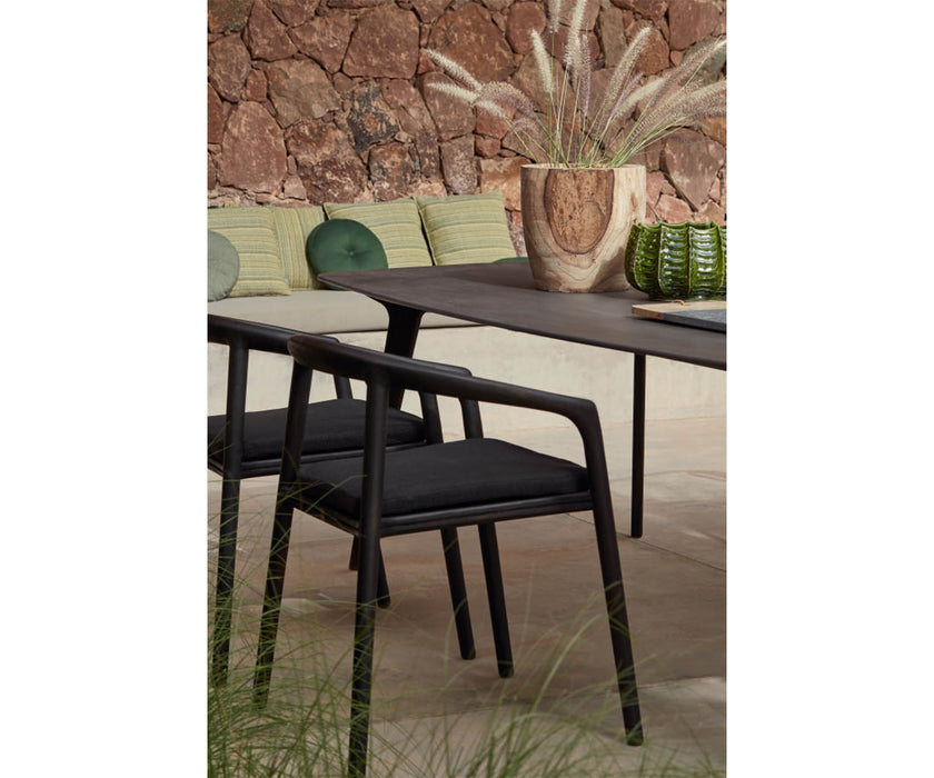 Solid Dining Armchair Manutti