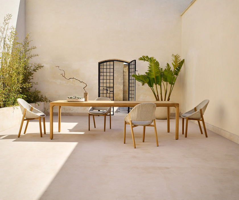High End Illum Teak Dining Table by Tribù Casa Design Group