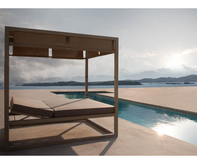 High end Raised Reclining Daybed by Gandia Blasco Casa Design