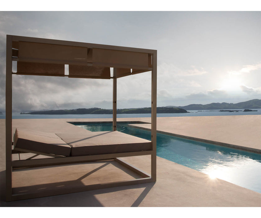 High end Raised Reclining Daybed by Gandia Blasco Casa Design