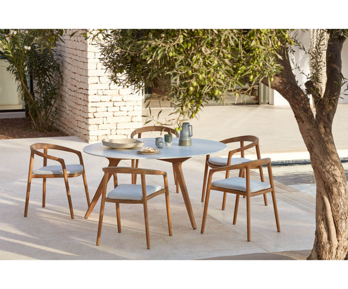 Solid Dining Armchair Manutti