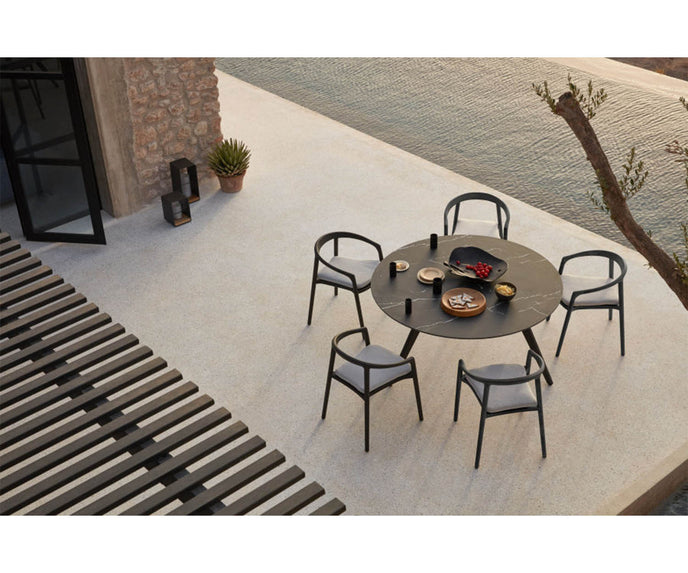 Solid Dining Armchair Manutti