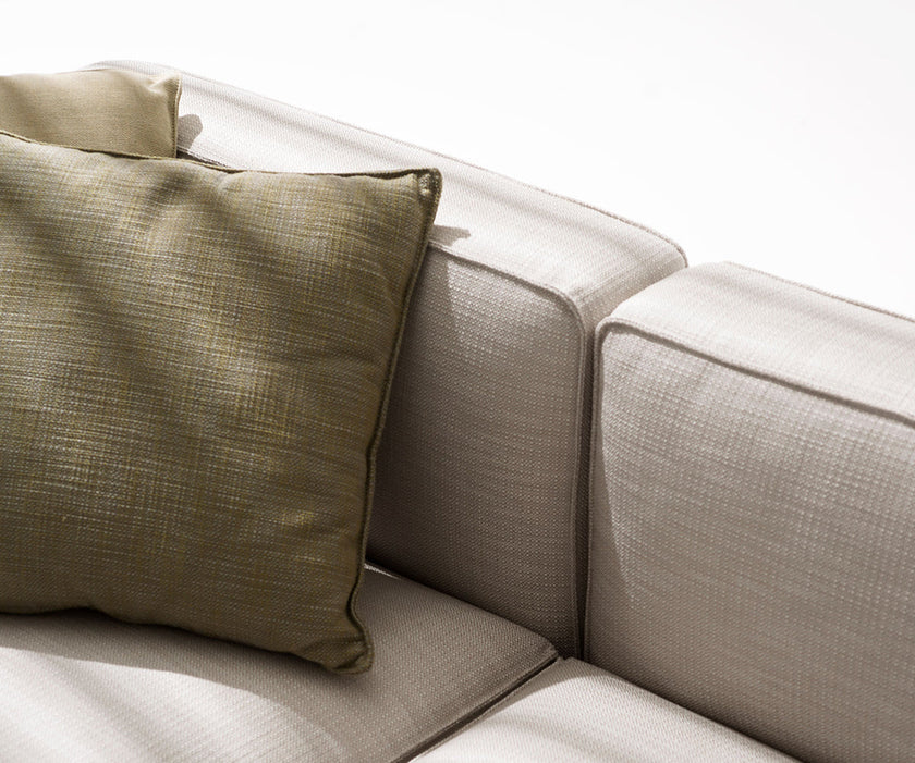 Estendo 3 Seater Sofa I Roda