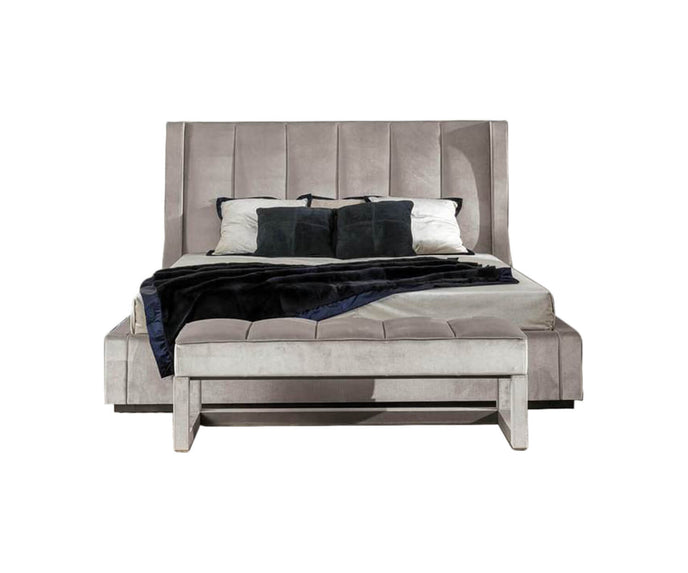 High end Kubrick Bed by Longhi Casa Design