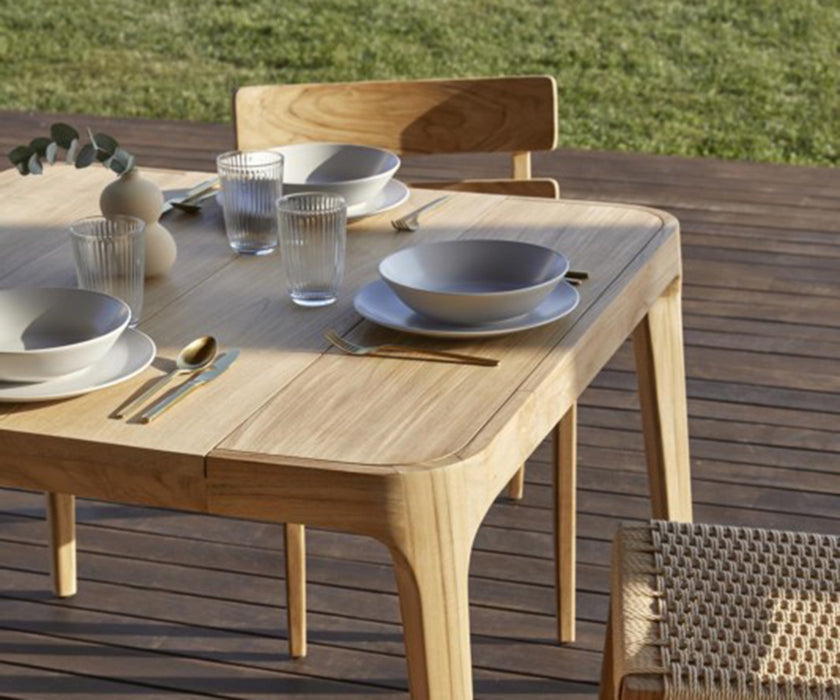 Paralel Square Dining Table Point 1920