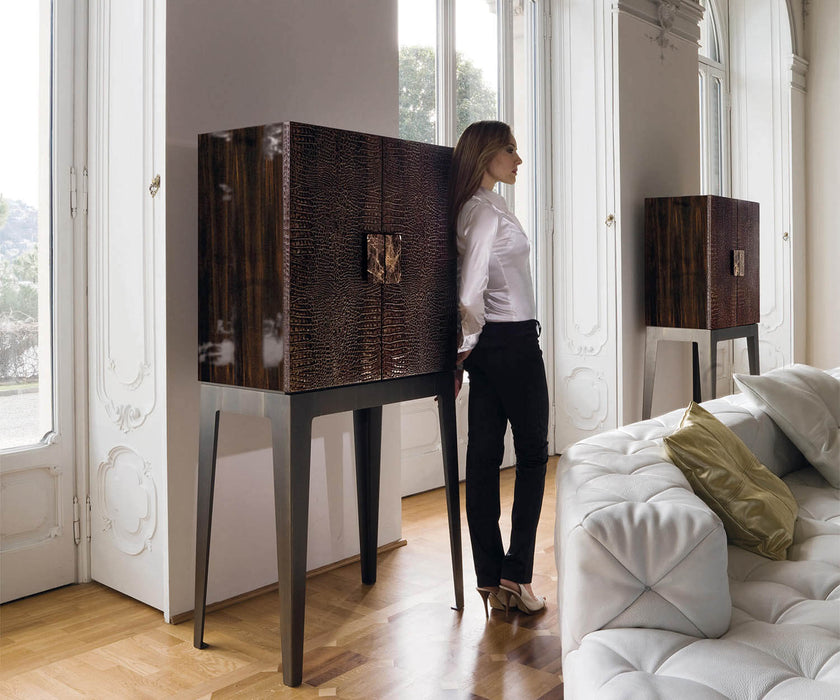 High end Lady Cabinet by Longhi Casa Design