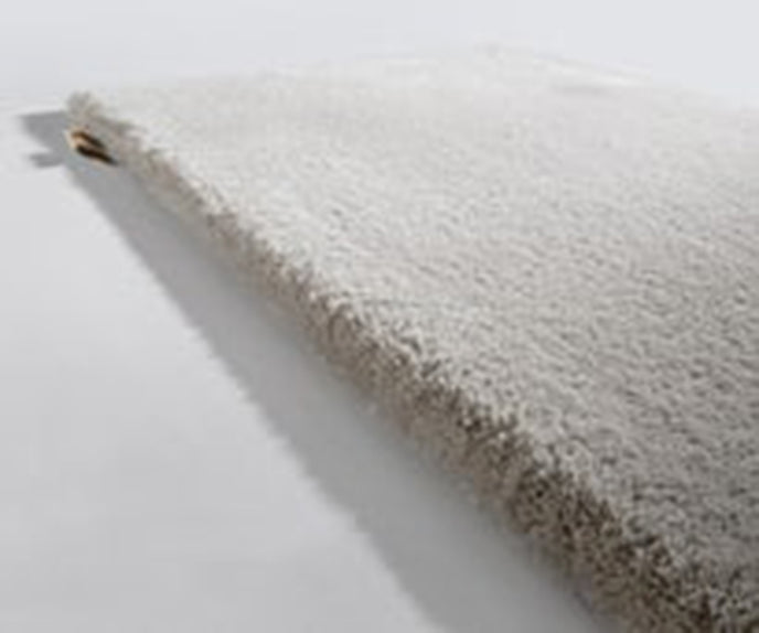 High end Queensilk Rug by Limited Edition Casa Design