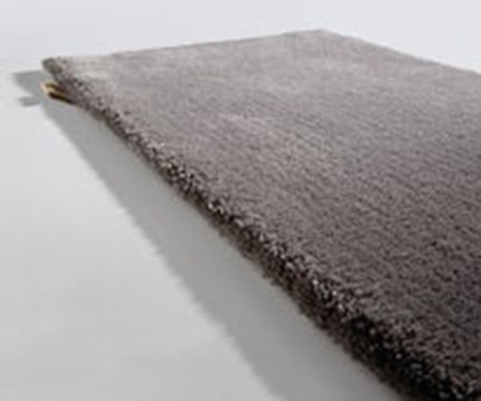High end Queensilk Rug by Limited Edition Casa Design