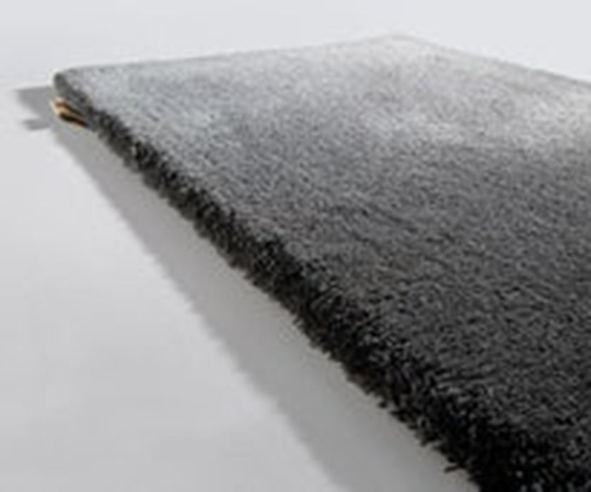 High end Queensilk Rug by Limited Edition Casa Design