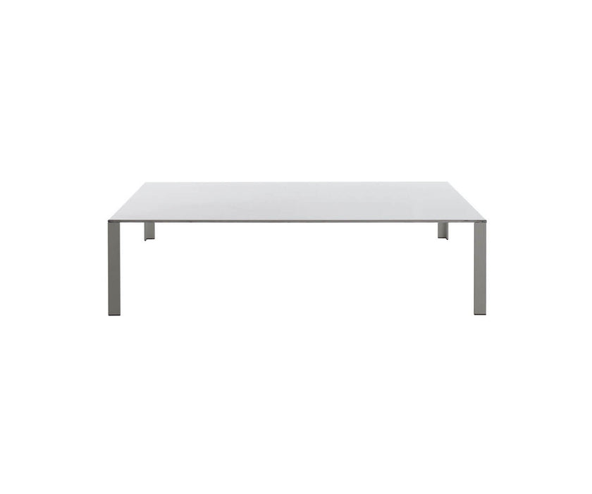 High End LessLess Dining Table by Molteni&C Casa Design Group