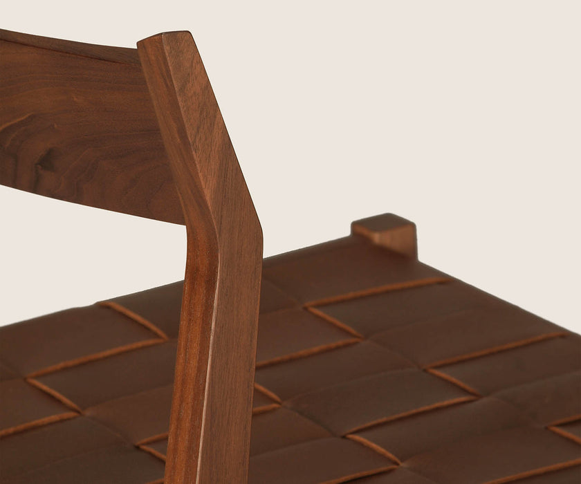 Lineground #2 Chair Skram