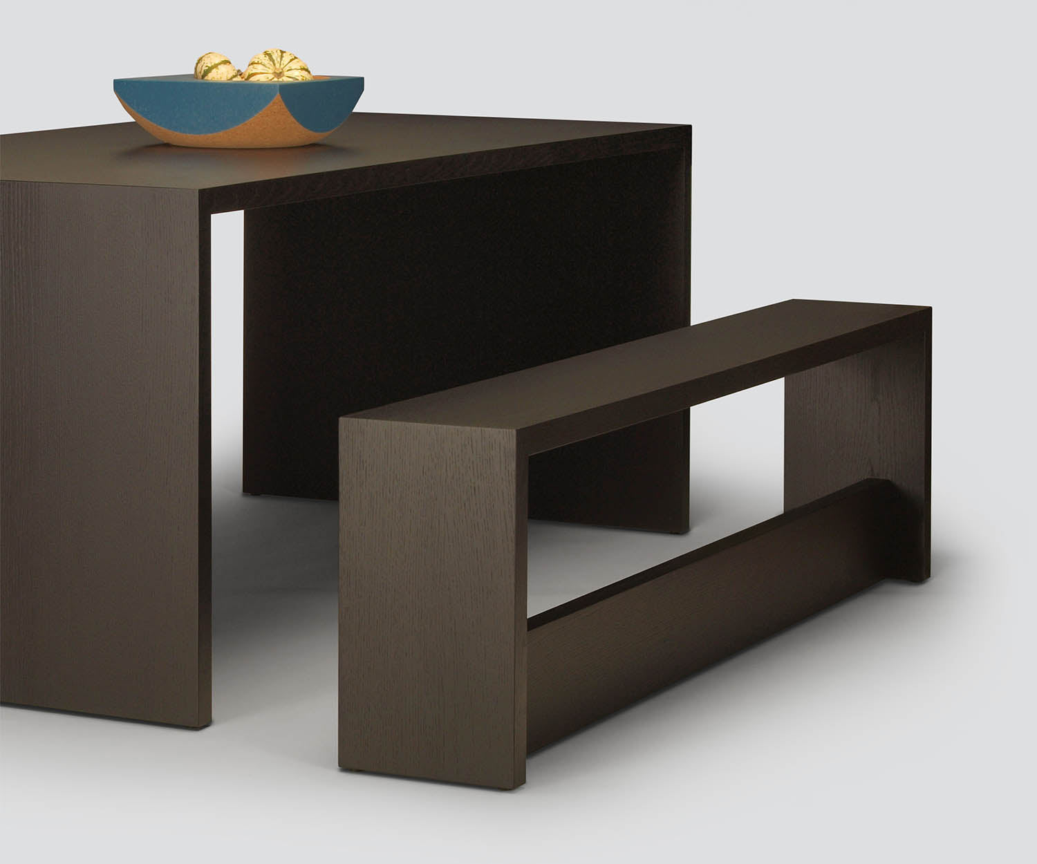 Lineground Community Bench Skram