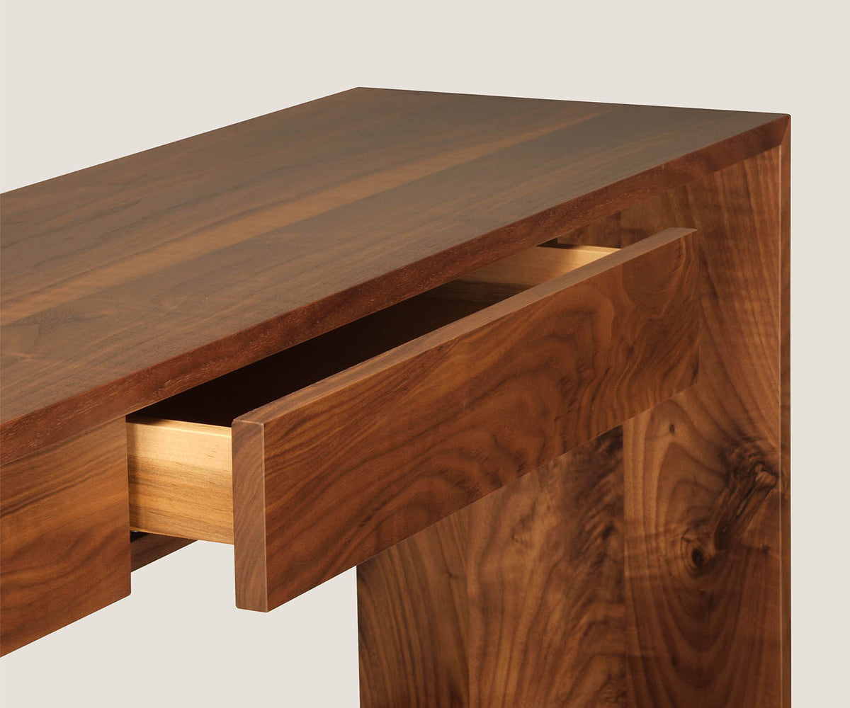 Lineground Console Table Skram