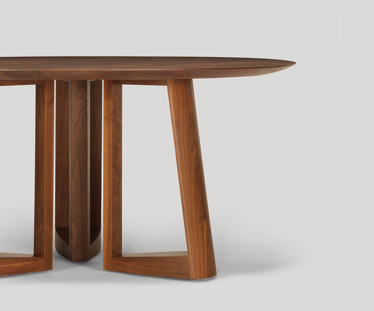 Lineground Round Dining Table Skram
