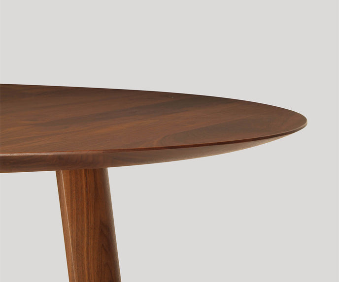Lineground Round Dining Table Skram