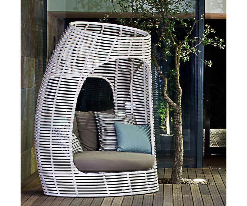 High end Lolah Capsule 2-Seater by Kenneth Cobonpue Casa Design