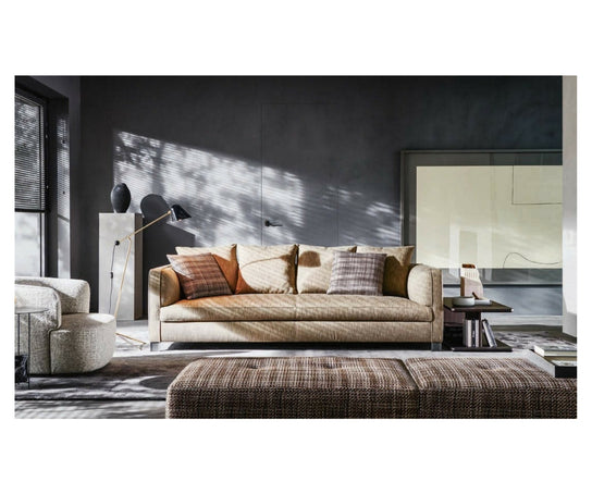High End Lucas Sofa by Molteni&C Casa Design Group