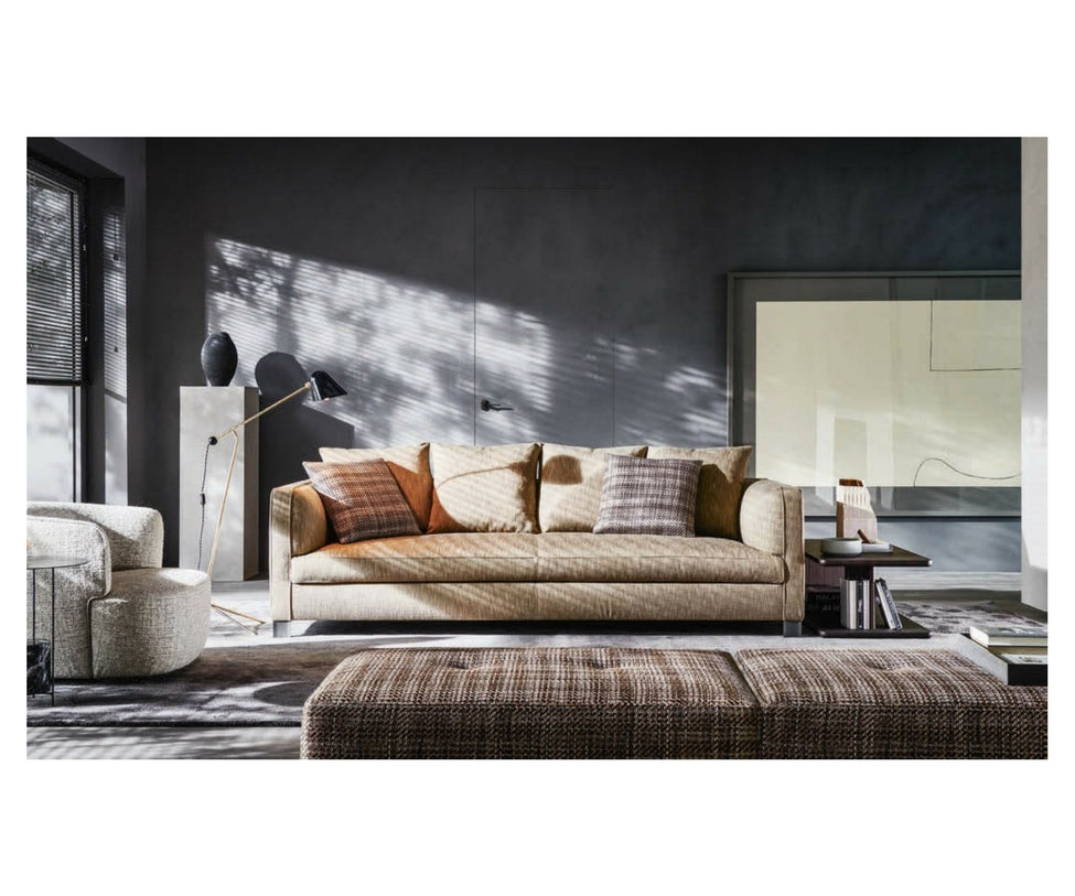 High End Lucas Sofa by Molteni&C Casa Design Group