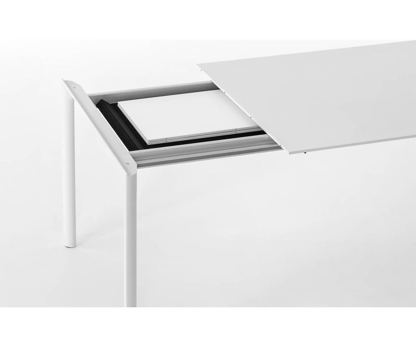 High end Maki Dining Table by Kristalia Casa Design