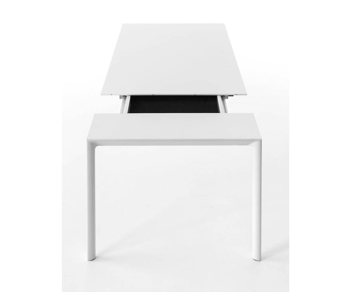 High end Maki Dining Table by Kristalia Casa Design